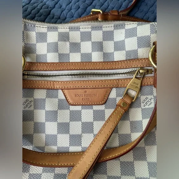 Louis Vuitton Evora MM - Picture 10 of 14